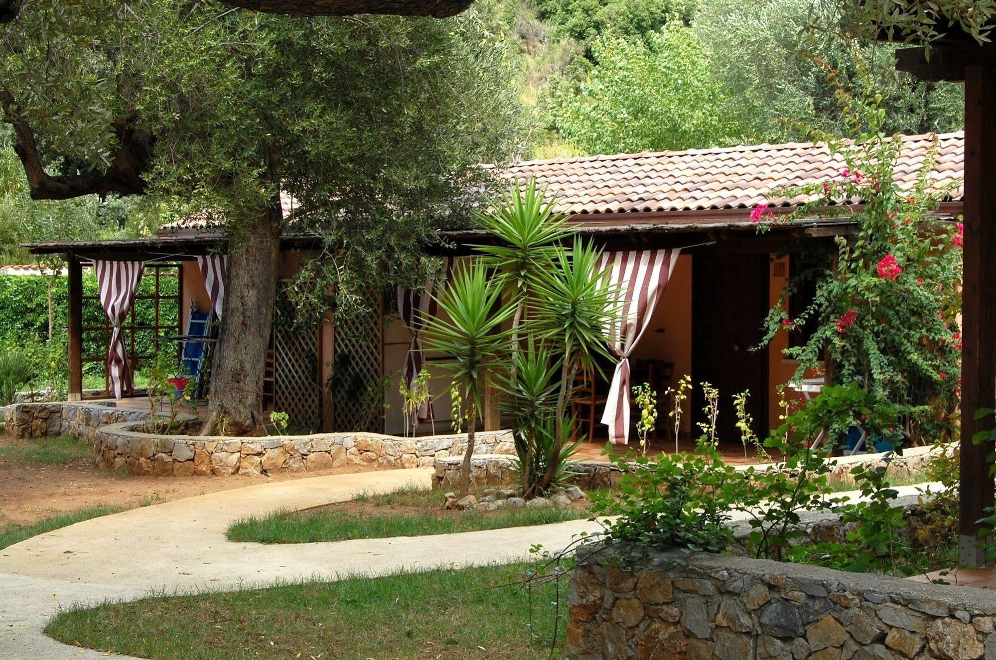 Family Resort Cala Di Luna Marina di Camerota Exteriör bild